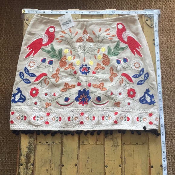 NWT ANTHROPOLOGIE BOHO EMBROIDERED MINI SKIRT XS M - Picture 2 of 14